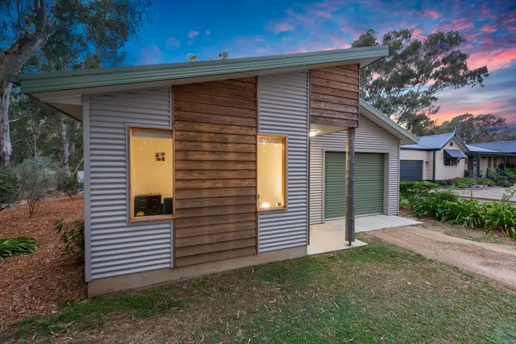 38 Kelly Street, Tocumwal NSW 2714