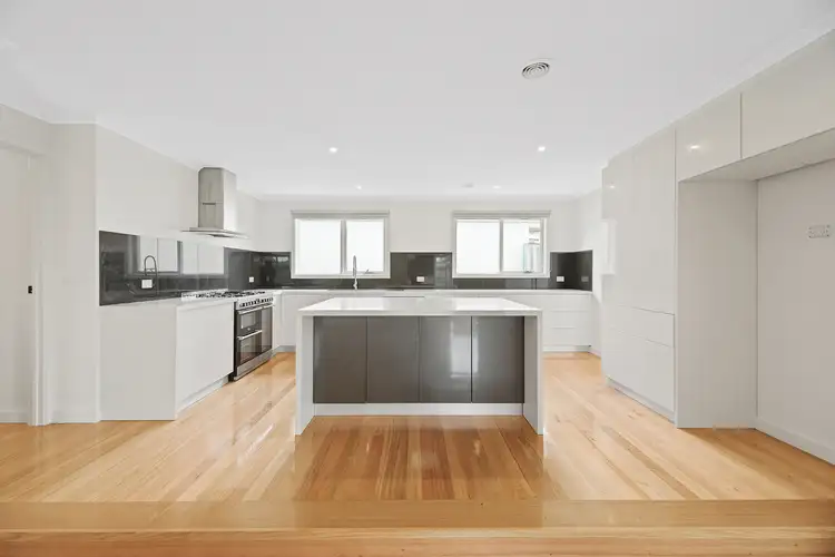 10 Burnett Street, Yarragon VIC 3823