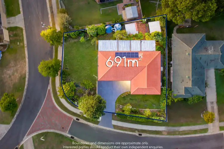 Fifth view of Homely house listing, 2 Mooloolah Court, Hillcrest QLD 4118