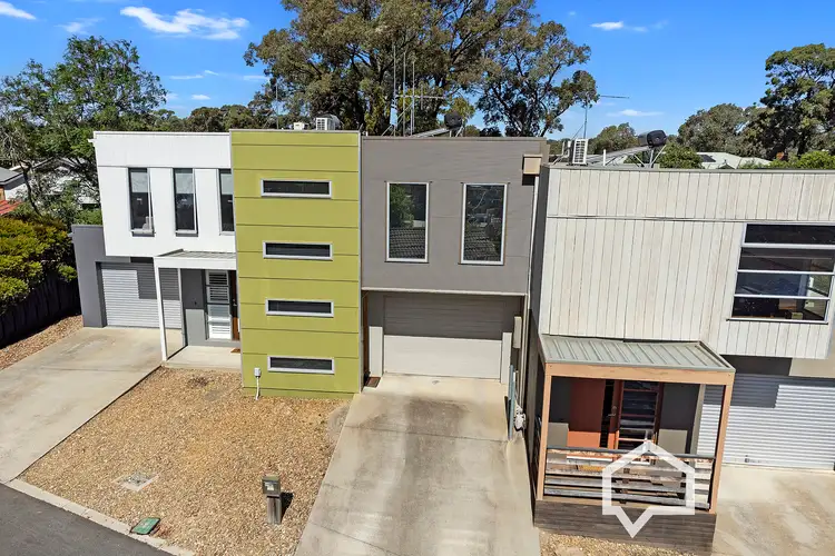2B Flora Lane, Flora Hill VIC 3550