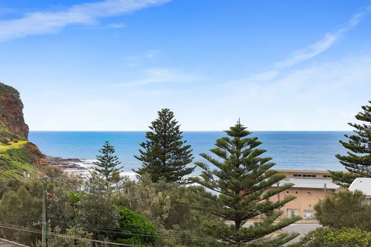 Second view of Homely house listing, 4 The Glade, Copacabana NSW 2251