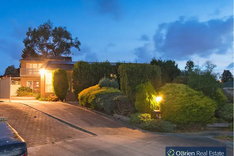 4 Melina Court, Endeavour Hills VIC 3802