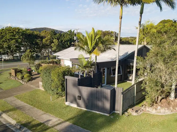 2/2 Holbrook Court, Yaroomba QLD 4573