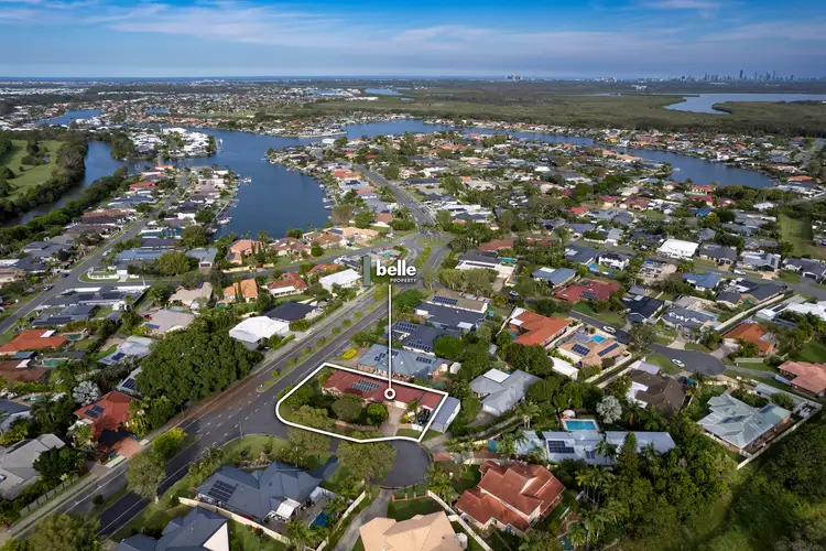 2 Creekwood Place, Helensvale QLD 4212