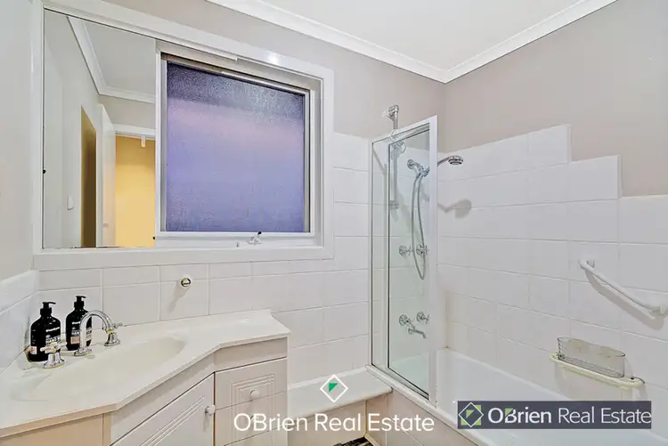 Sixth view of Homely house listing, 10 Moody Place, Endeavour Hills VIC 3802