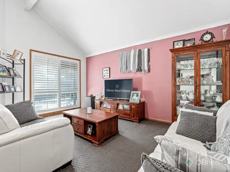 Fifth view of Homely house listing, 1 Fernwren Place, Carrum Downs VIC 3201