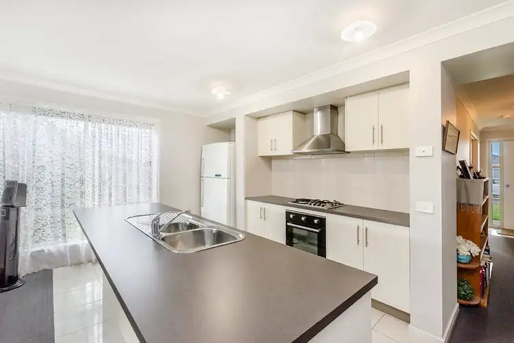 Third view of Homely house listing, 10 Horatio Court, Portland VIC 3305