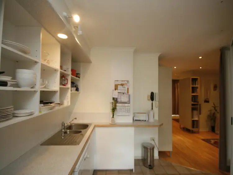 Fourth view of Homely unit listing, 18/23 Quinton Street, Kangaroo Point QLD 4169