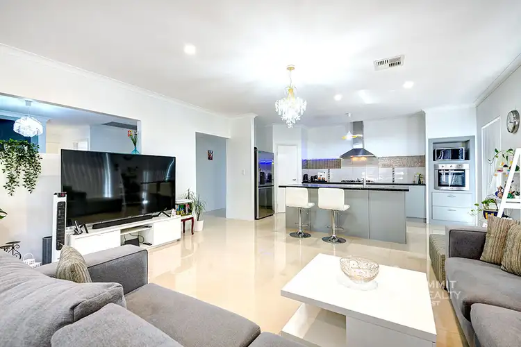Sixth view of Homely house listing, 31 Carlingford Court, Australind WA 6233