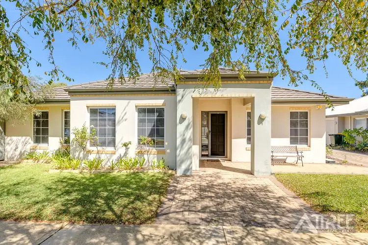 1/6 Bluestone Loop, Piara Waters WA 6112