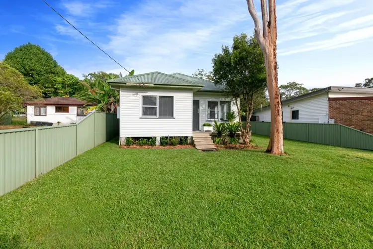 16 Resthaven Avenue, Charmhaven NSW 2263