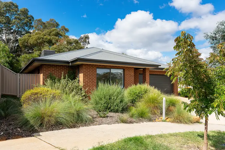 7 Masterson Close, Castlemaine VIC 3450