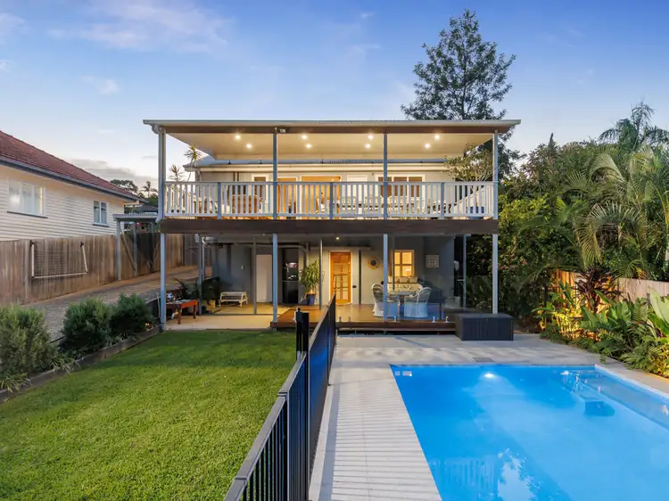 39 Moordale Street, Chapel Hill QLD 4069
