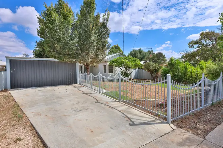 121 Pasadena Grove, Mildura VIC 3500