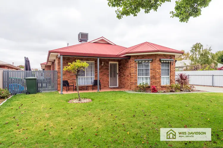1/13 Finlayson Court, Horsham VIC 3400
