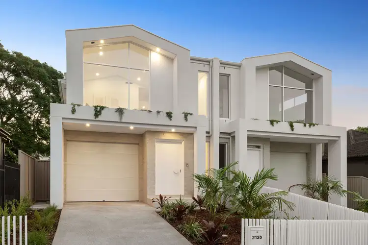 213b Oak Road, Kirrawee NSW 2232