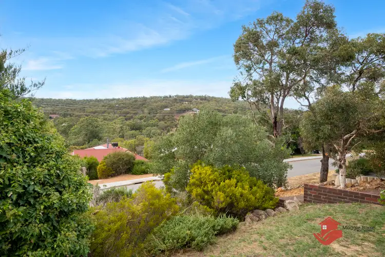 19 Jade Street, Mount Richon WA 6112