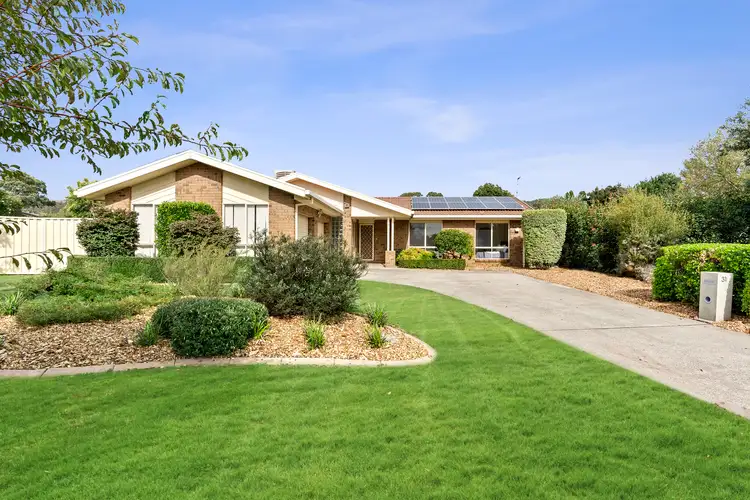 31 Parkview Crescent, Jerrabomberra NSW 2619