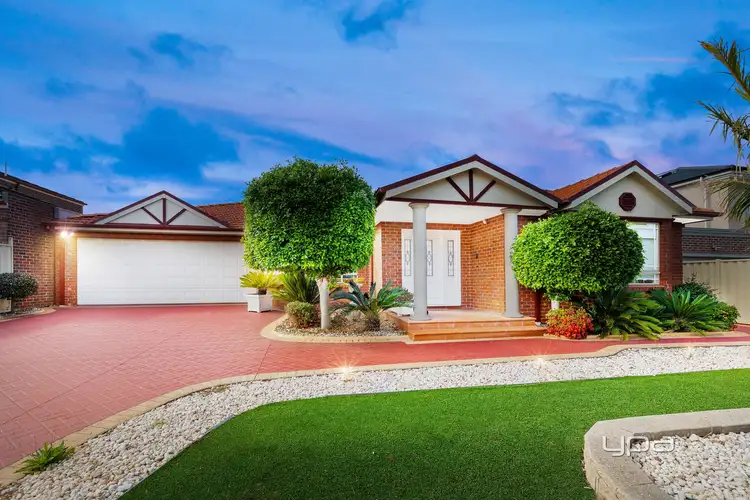 80 Wellesley Drive, Taylors Lakes VIC 3038