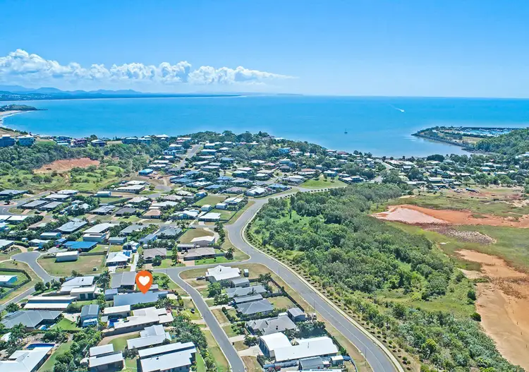 Main view of Homely house listing, 4 Peninsula Place, Rosslyn QLD 4703