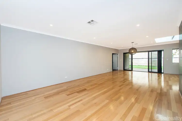 Second view of Homely house listing, 21 Marlin Way, Singleton WA 6175