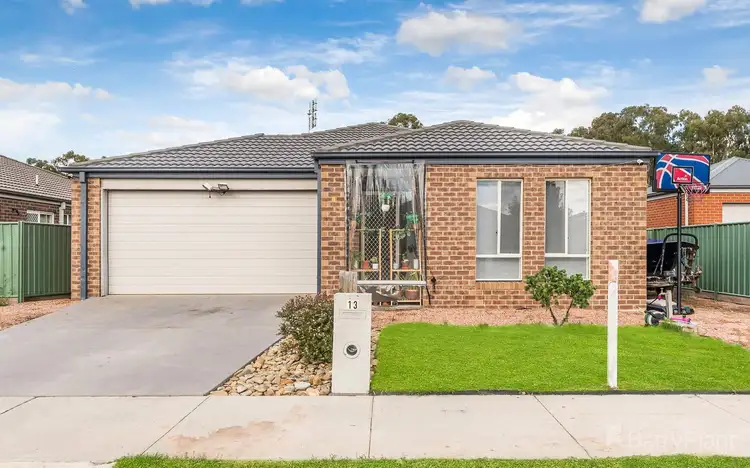 13 Caulfield Drive, Ascot VIC 3551