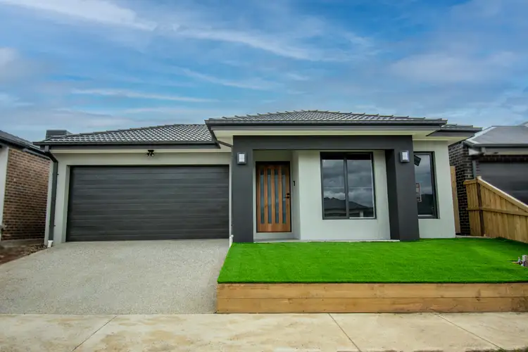 9 Madura Promenade, Mickleham VIC 3064