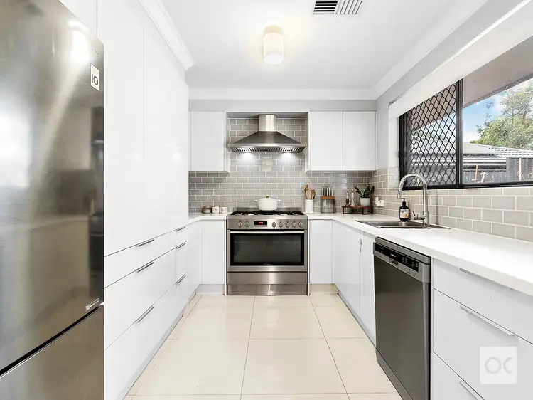 36 Manning Road, Aberfoyle Park SA 5159