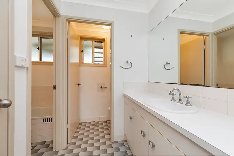 Fifth view of Homely house listing, 18 Windhover Crescent, Tamworth NSW 2340