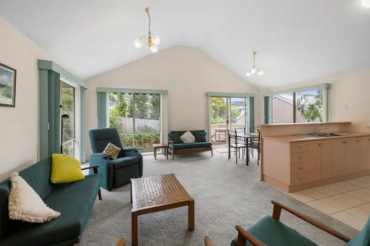 6/6 Great Ocean Road, Anglesea VIC 3230