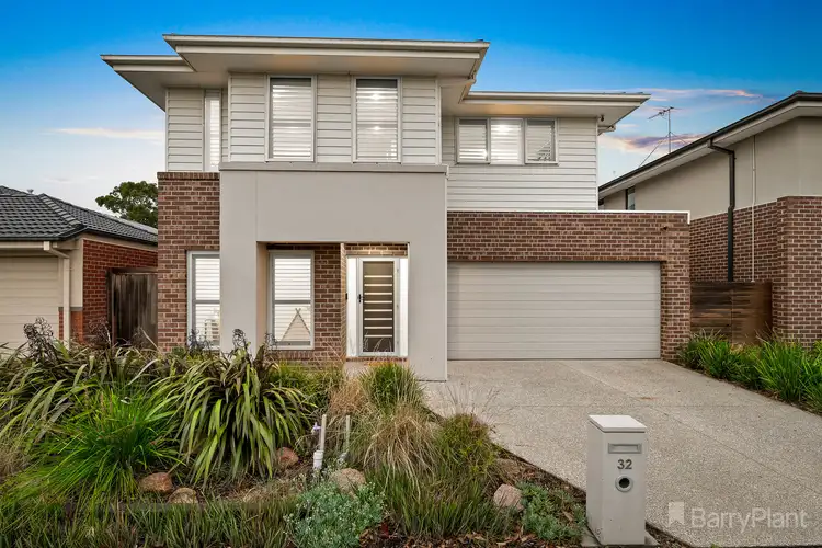 32 Millicent Parade, Officer VIC 3809