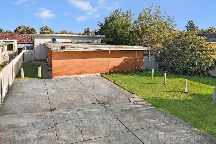 Second view of Homely house listing, 7 Winifred Street, St Albans VIC 3021
