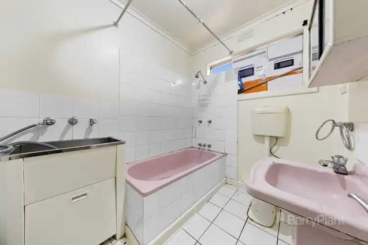 Sixth view of Homely house listing, 7 Winifred Street, St Albans VIC 3021