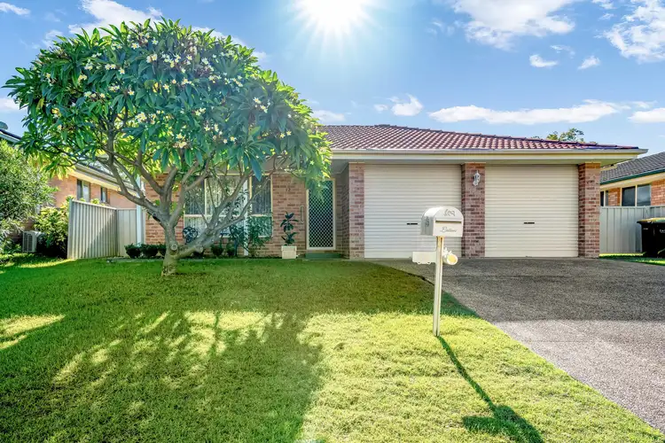 12 Casuarina Crescent, Metford NSW 2323
