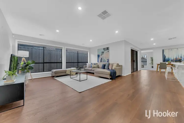 Fifth view of Homely house listing, 39 Paragon Drive, Clyde North VIC 3978