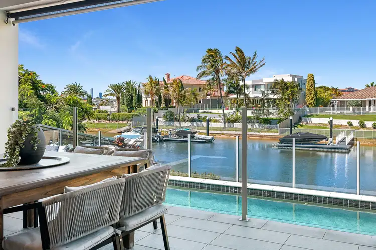 5 Selkirk Avenue, Benowa Waters QLD 4217