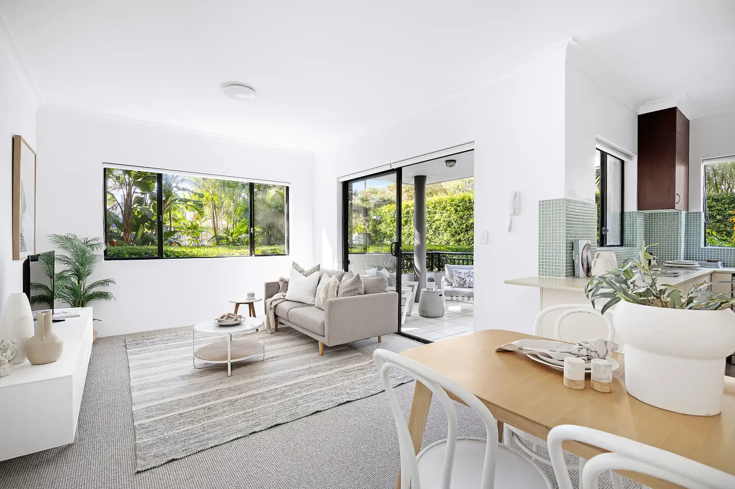 Main view of Homely unit listing, 1/68-72 Park Street, Narrabeen NSW 2101