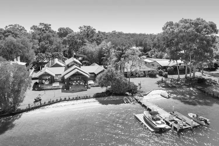 16 Wygani Drive, Noosa North Shore QLD 4565