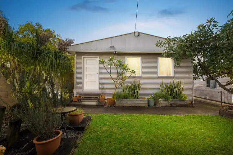 554 Oxley Avenue, Redcliffe QLD 4020