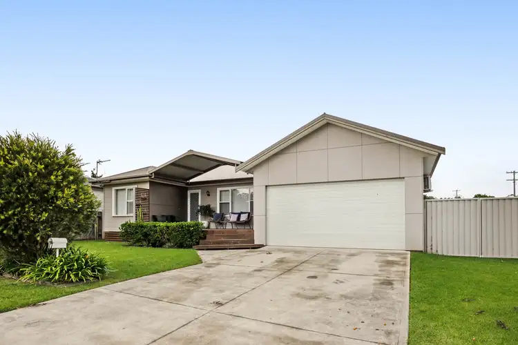 17 Miller Street, Oak Flats NSW 2529