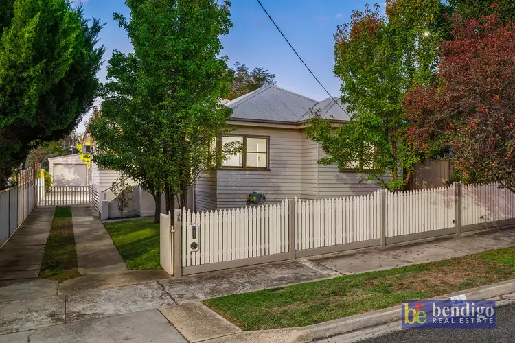35 Hammer Street, Flora Hill VIC 3550