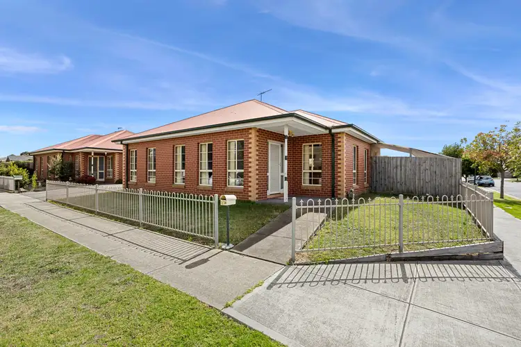 1/28 Fremantle Road, Sunbury VIC 3429