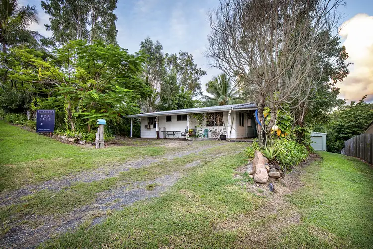 12 MacArthur Drive, Cannonvale QLD 4802