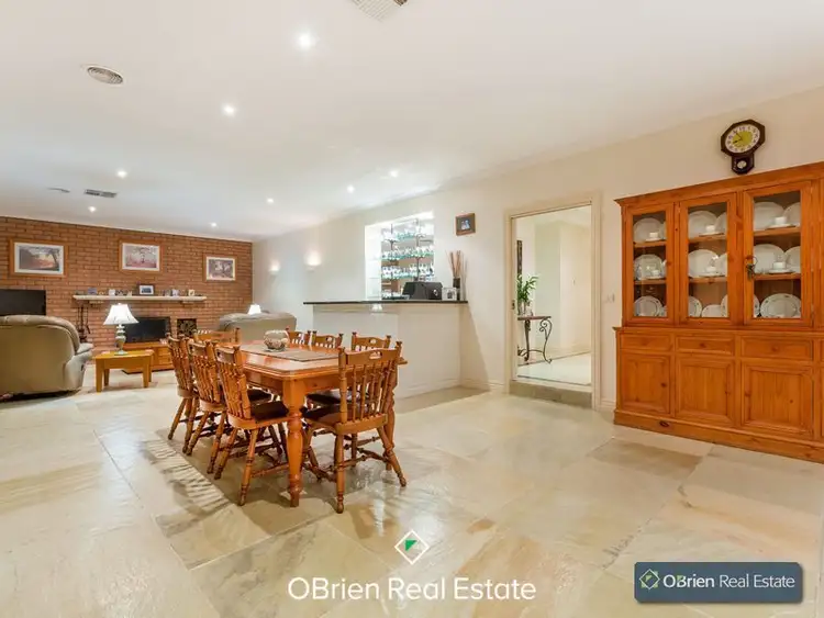 Fourth view of Homely house listing, 5 Ware Place, Berwick VIC 3806