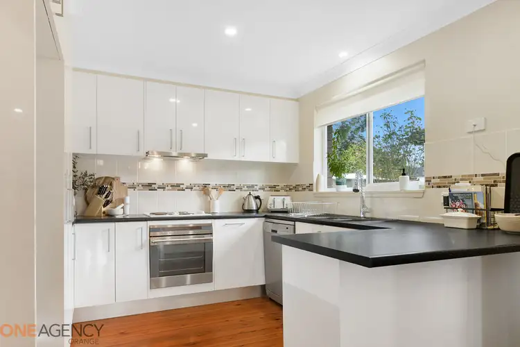 27 Matthews Avenue, Orange NSW 2800