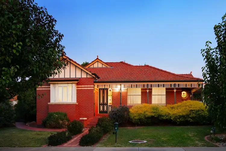 Main view of Homely house listing, 8 Chelsea Boulevard, Strathdale VIC 3550