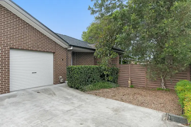2/25A Warner Avenue, Wyong NSW 2259