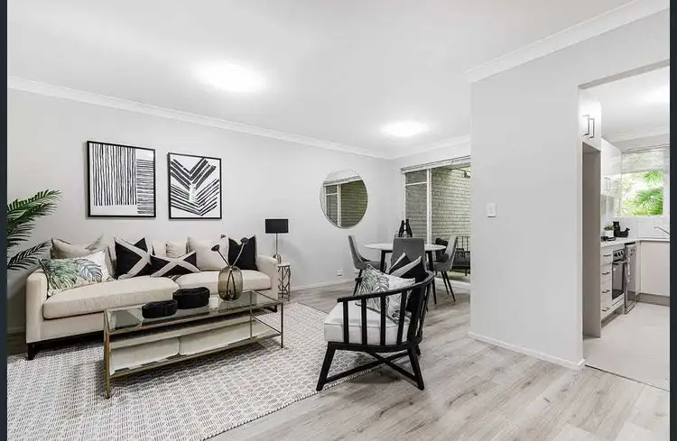 9/8 Avenue Road