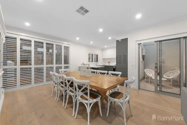 Fifth view of Homely house listing, 10 Temora Rise, Berwick VIC 3806