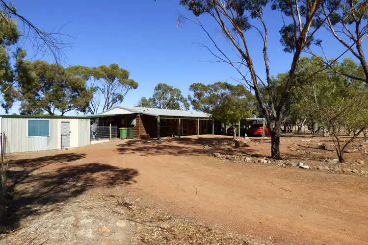 14 Prunster Road, York WA 6302